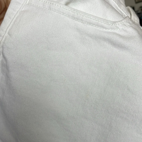 OLD NAVY Women’s Semi Fitted White Jean Short Size 14 Regular - Picture 6 of 7